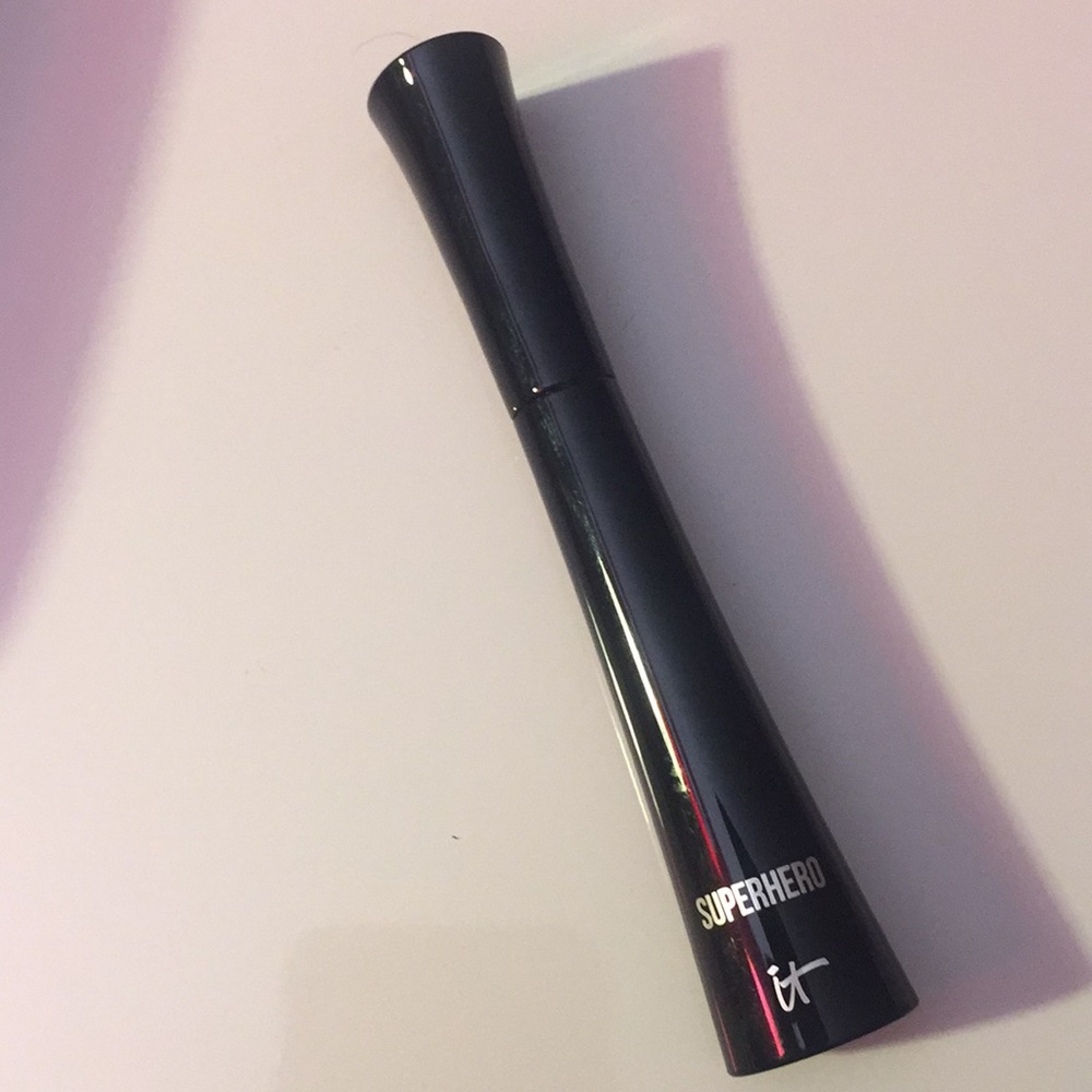 NEW SUPERHERO it MASCARA in SUPER BLACK